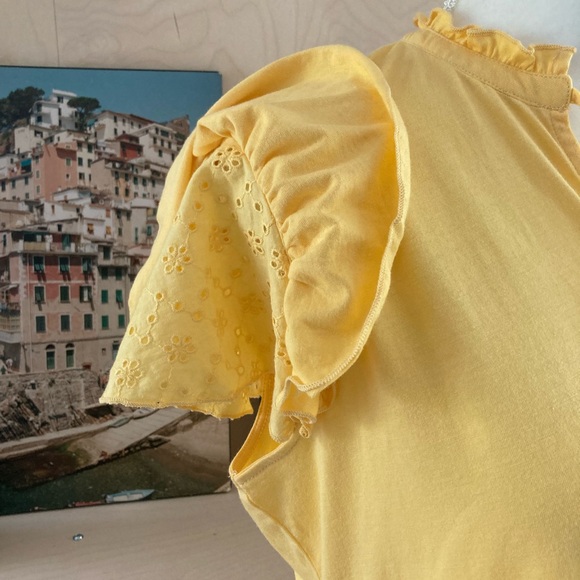 Women’s Chaps Yellow Ruffle Sleeve Tank - Picture 2 of 10